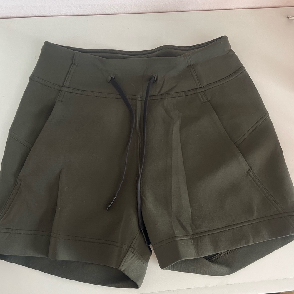 Lululemon Athletica High Waist Green Scuba Shorts